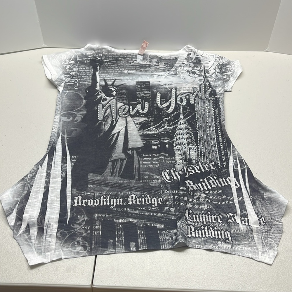 Idea New York Rhinestone Short Sleeve T-shirt